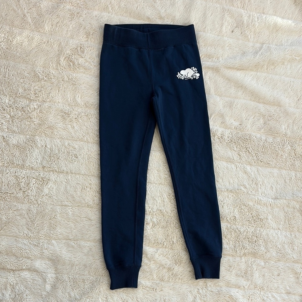 Roots kids Navy Kids Bottoms with White Detail size 8 youth - new without tags
